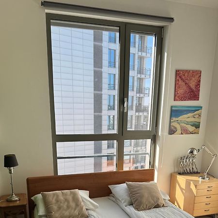 Helios Luxury Apartment In Vilnius Skyscraper Bagian luar foto