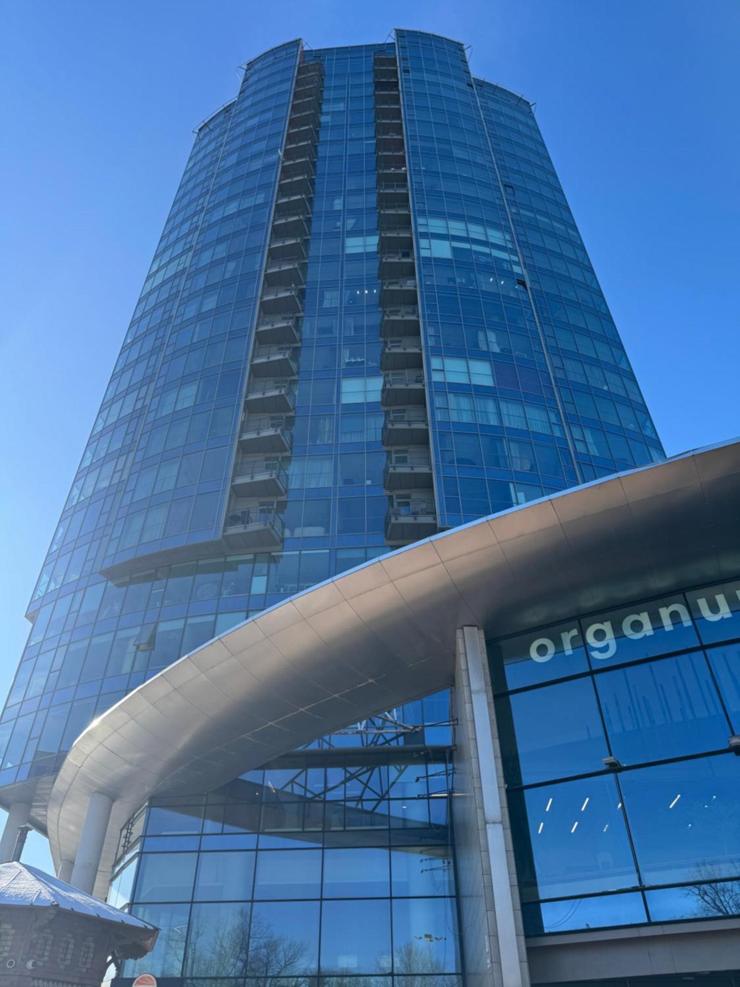 Helios Luxury Apartment In Vilnius Skyscraper Bagian luar foto